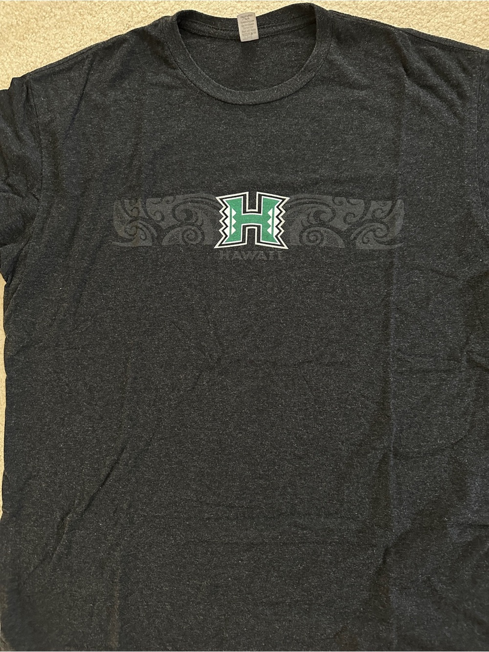 University of Hawaii Black Graphic Logo T‑Shirt 2/$13